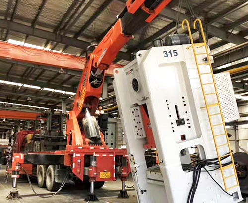 封丘提升工作效率，选择优质折臂吊租赁服务