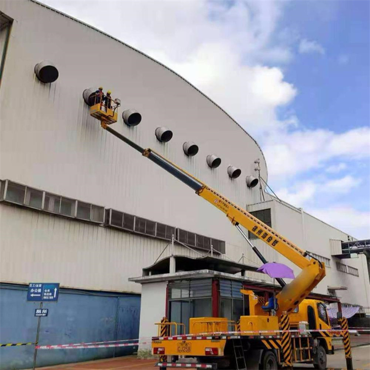 封丘高空作业车出租服务：专业广告牌安装解决方案